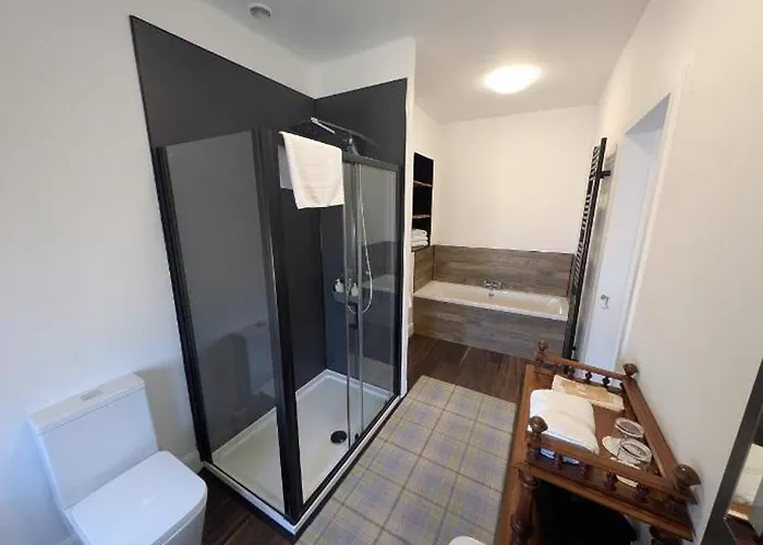 Cambeth Lodge Guesthouse