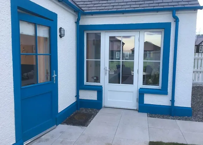 Olavat Cottage Detached Property With Parking